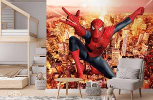 Wybierz Fototapeta Spiderman nad miastem  na ścianę